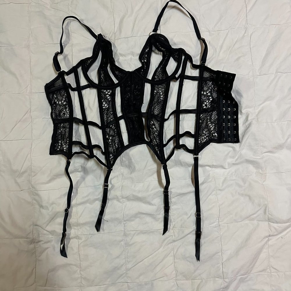 COPY - BlueBella Basque - Picture 2 of 7